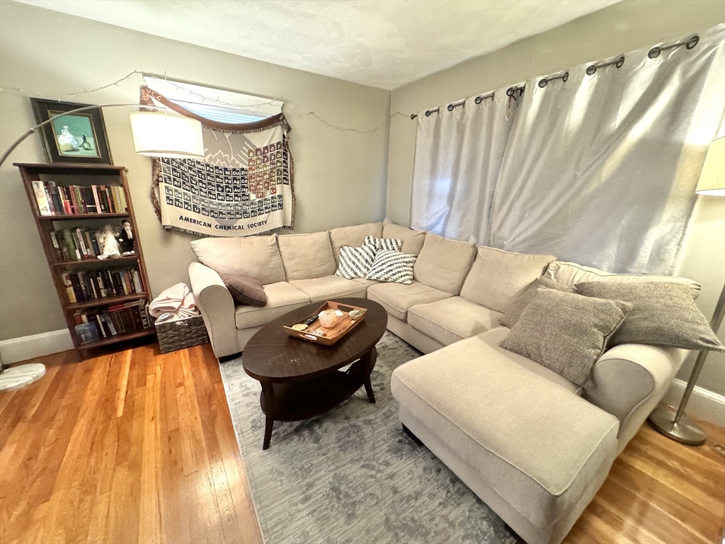 37 Keenan St # 1