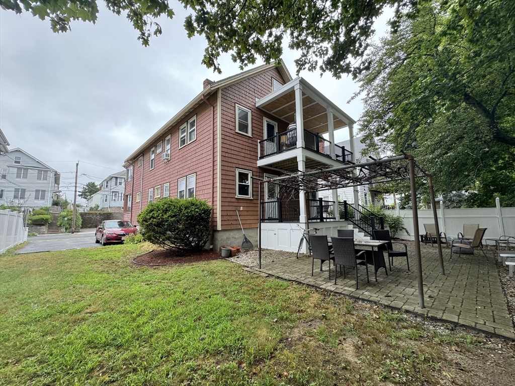 37 Keenan St # 1