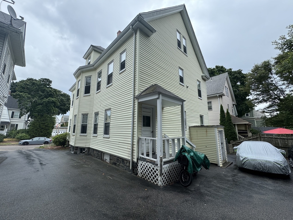 17 Melendy Ave # 1