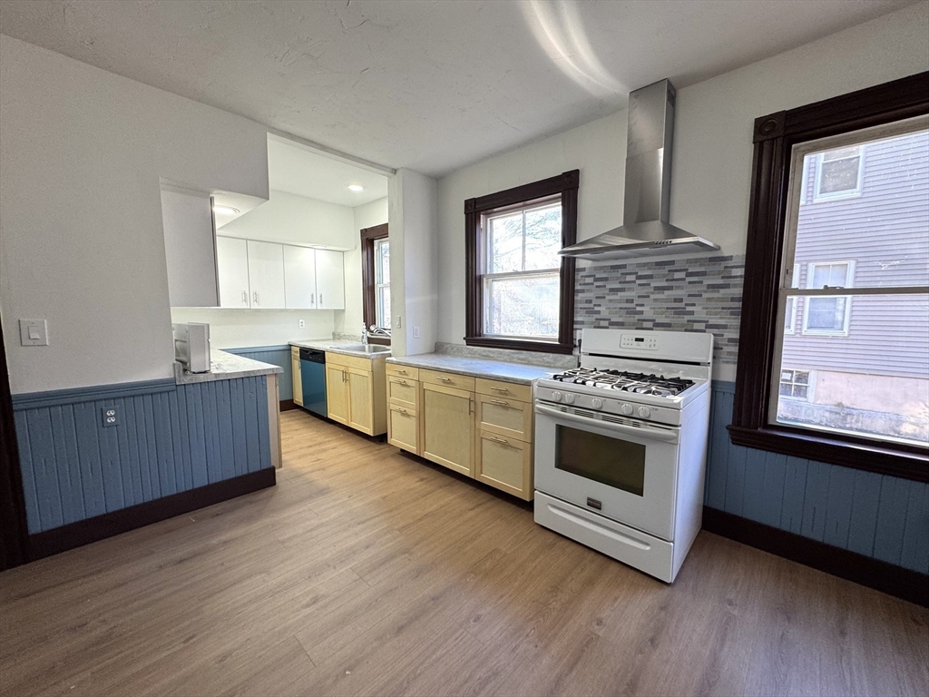 201 Brown St # 1
