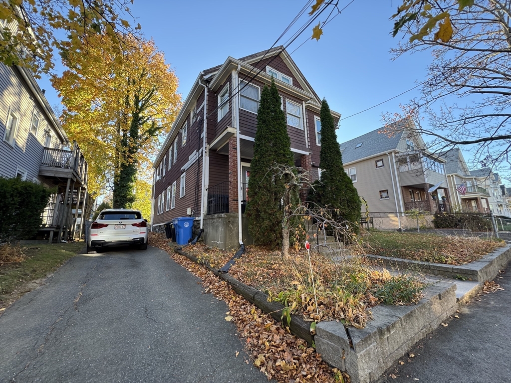 201 Brown St # 1