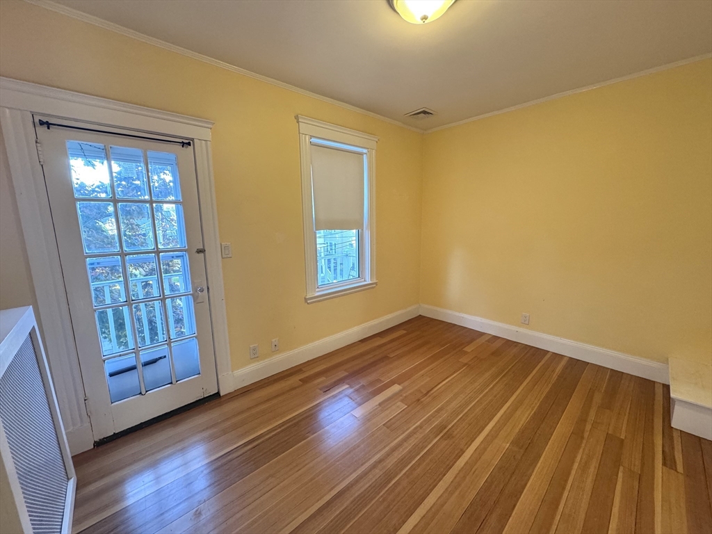 46 Vincent Ave # 2