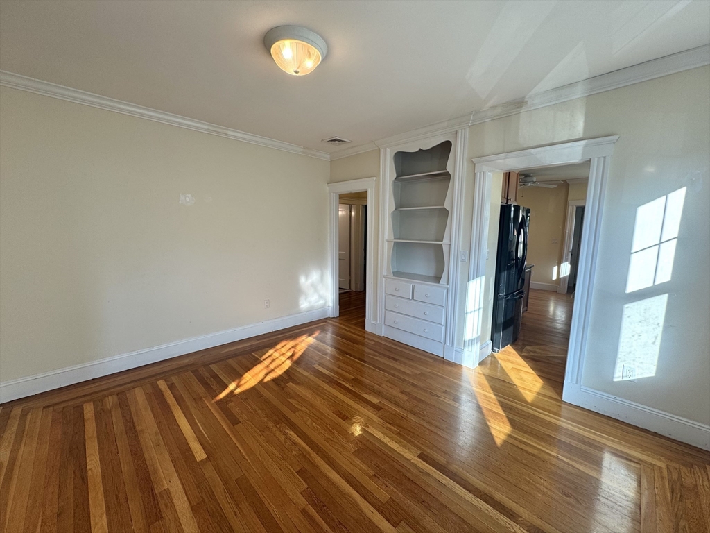 46 Vincent Ave # 2