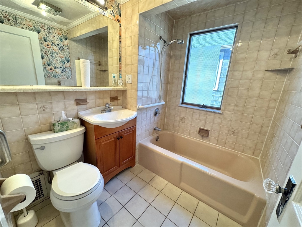 44 Peirce St # 2