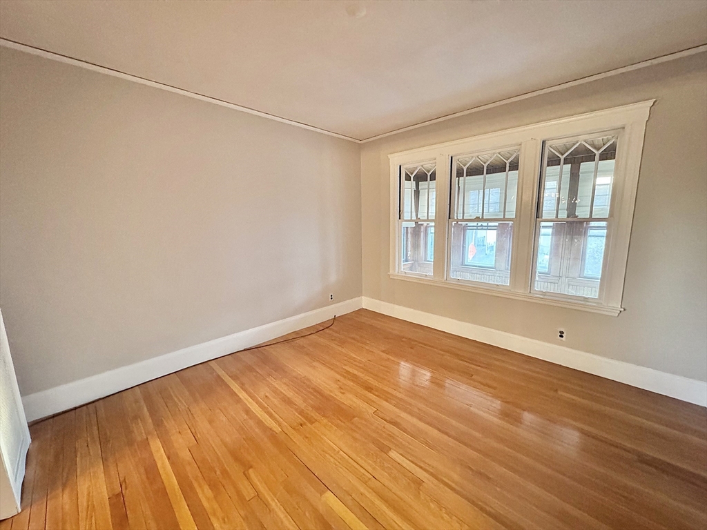 39 Irma Ave # 2
