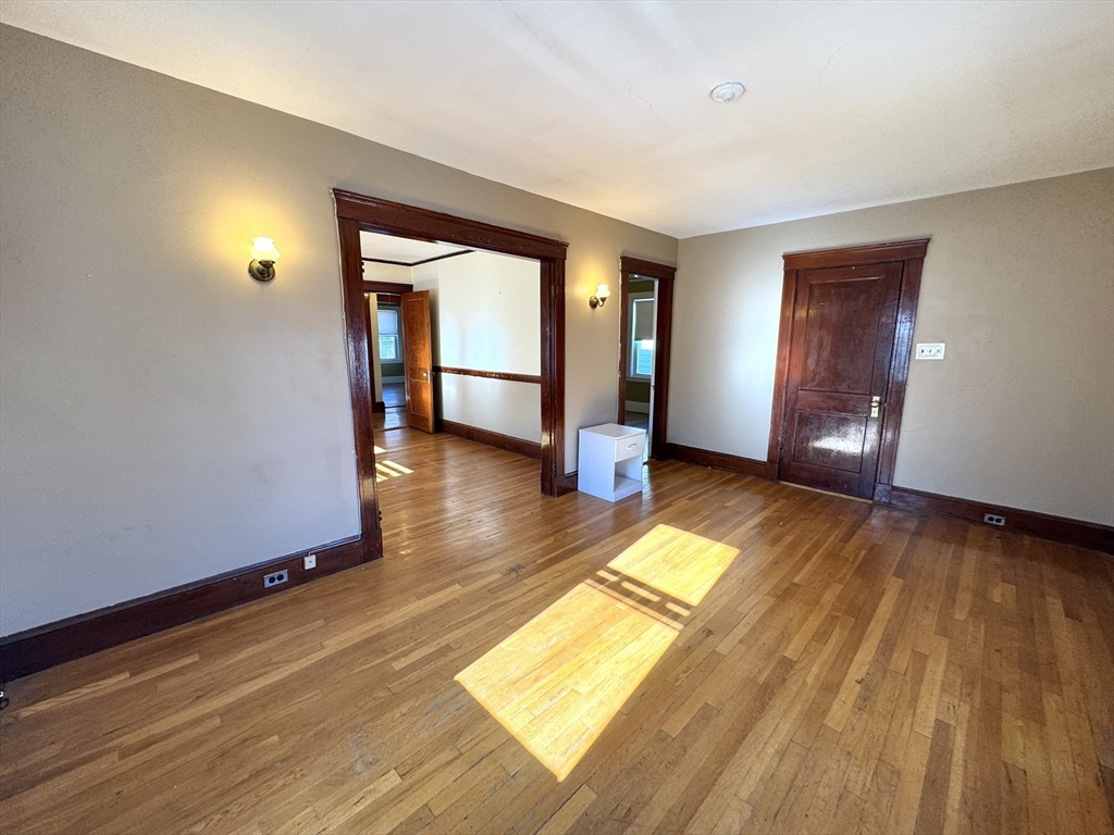 80 Edenfield Ave # 2
