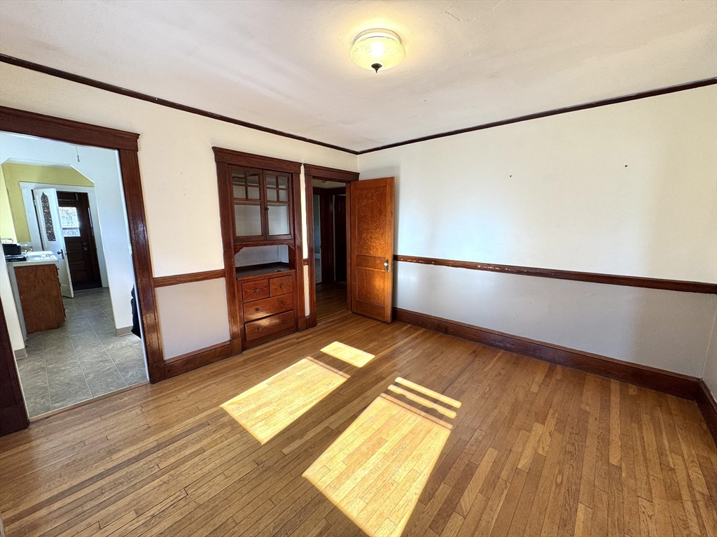 80 Edenfield Ave # 2