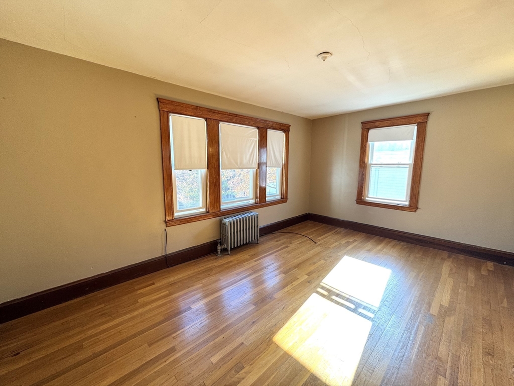 80 Edenfield Ave # 2
