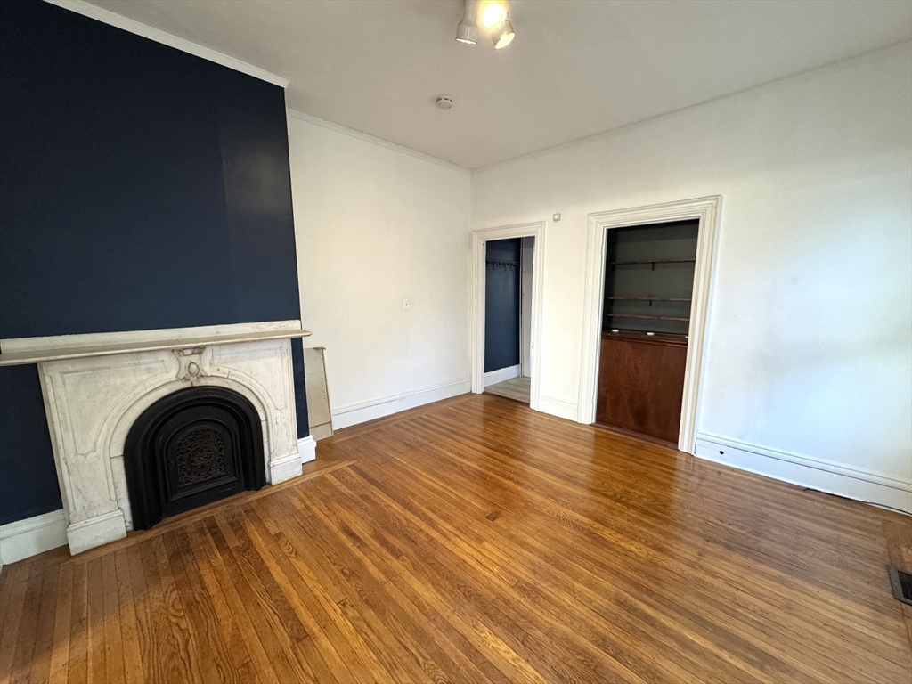 108 Boyd St # 1