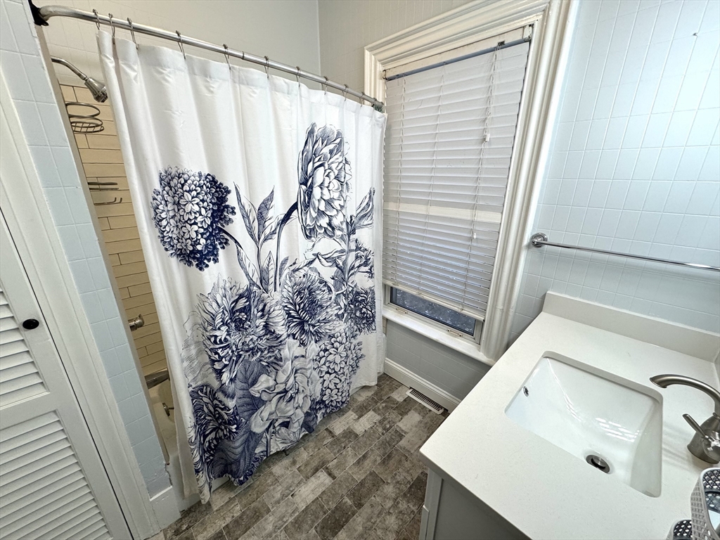 108 Boyd St # 1