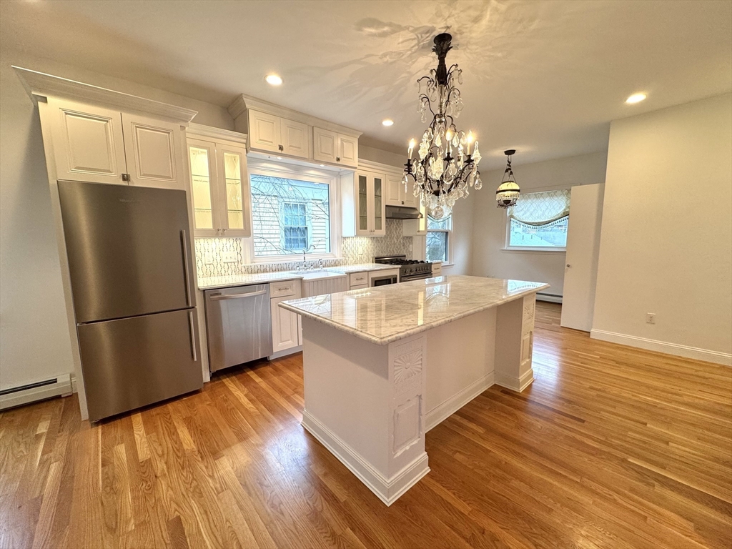 87 Oxford Ave # 1