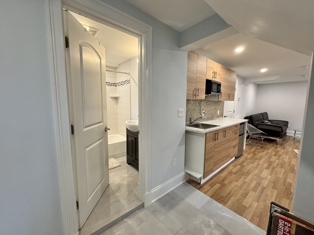 92 Fitchburg St # 1