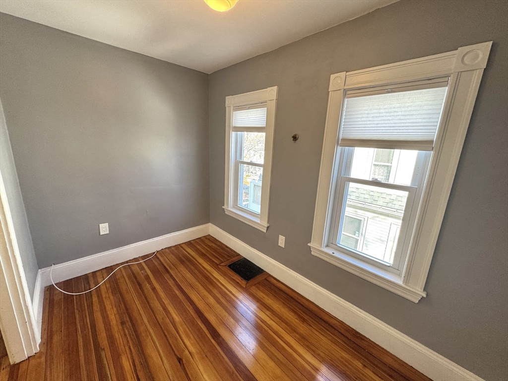99 Dexter Ave # 2