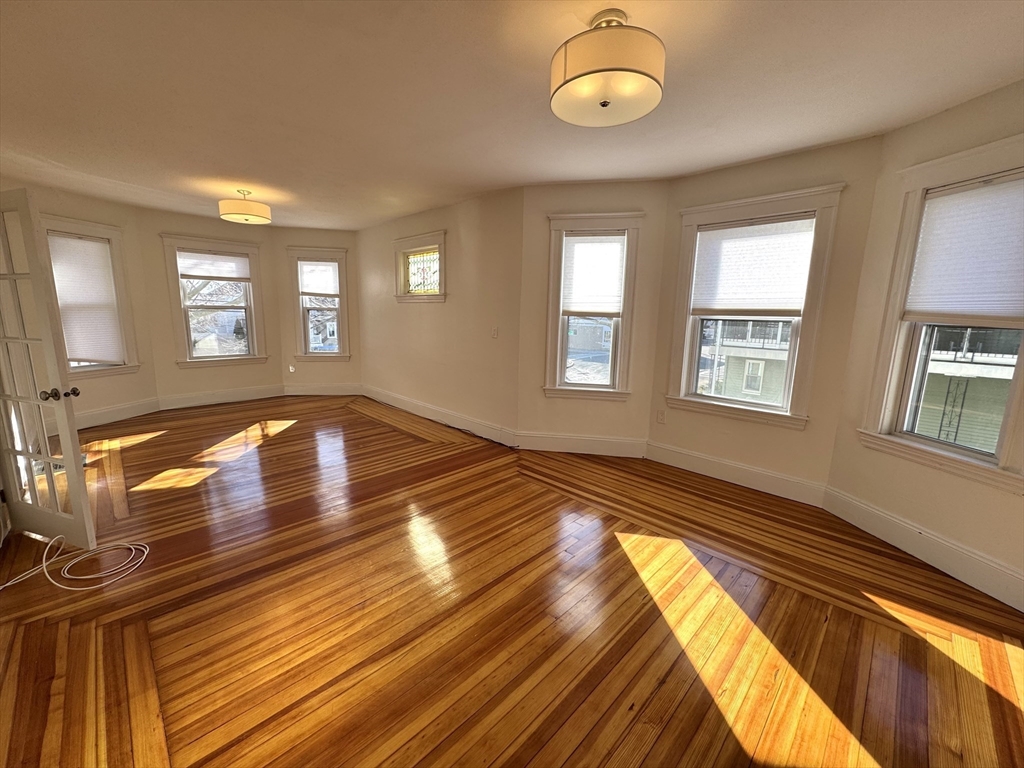 99 Dexter Ave # 2