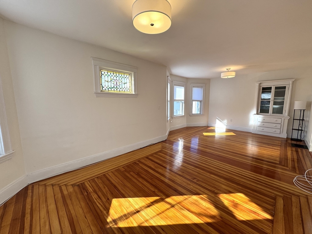 99 Dexter Ave # 2