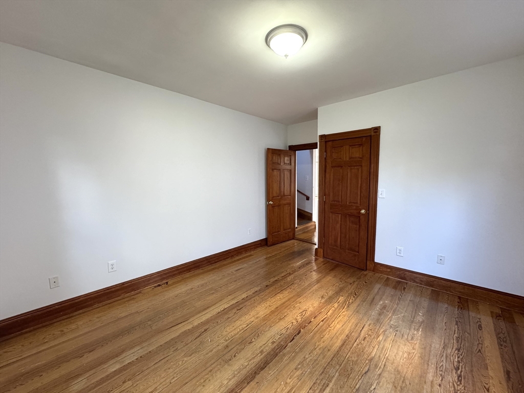 26 Orchard Ave # 1