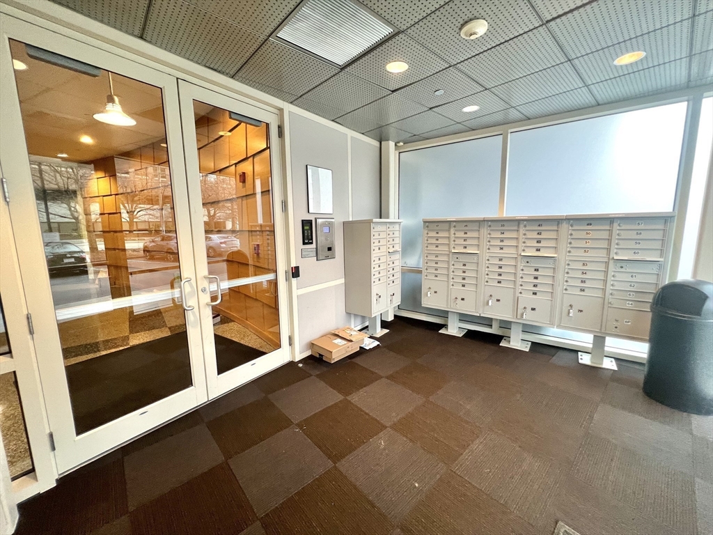 290 Pleasant St # 213