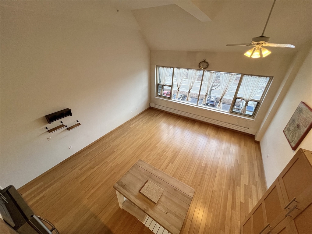 290 Pleasant St # 213