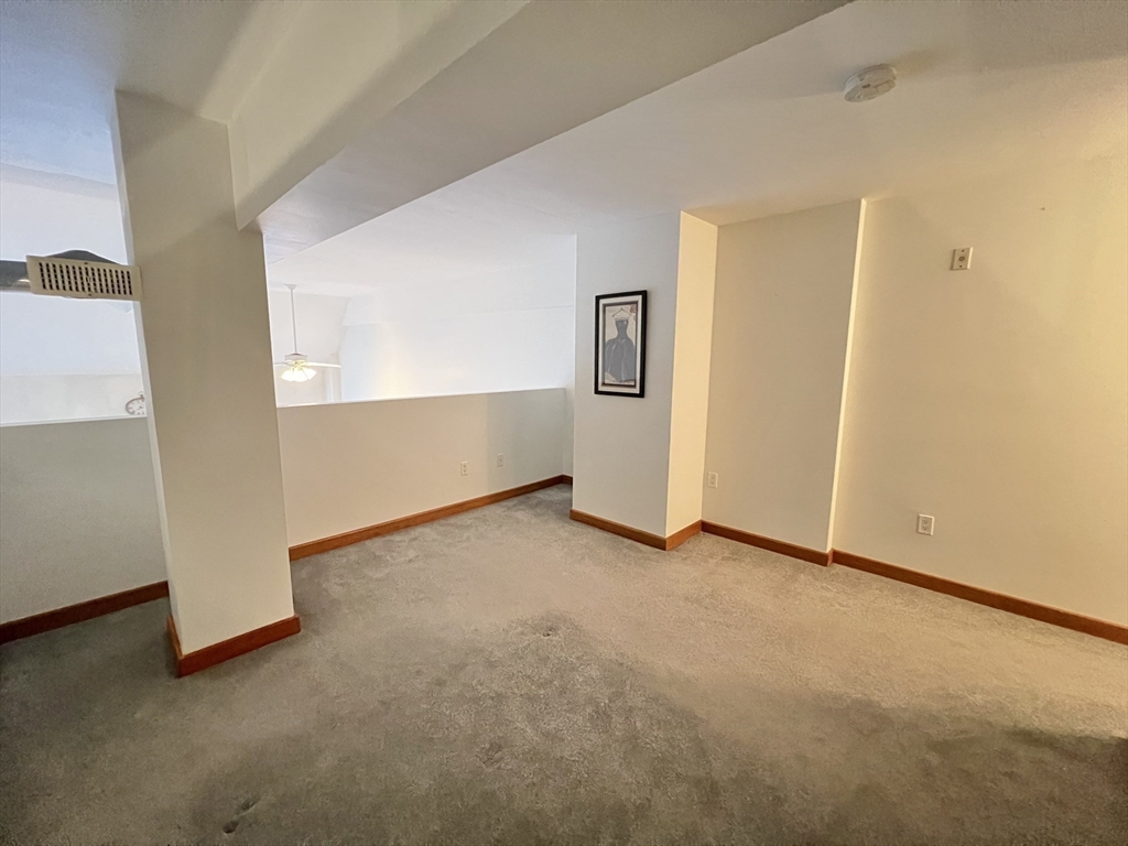 290 Pleasant St # 213