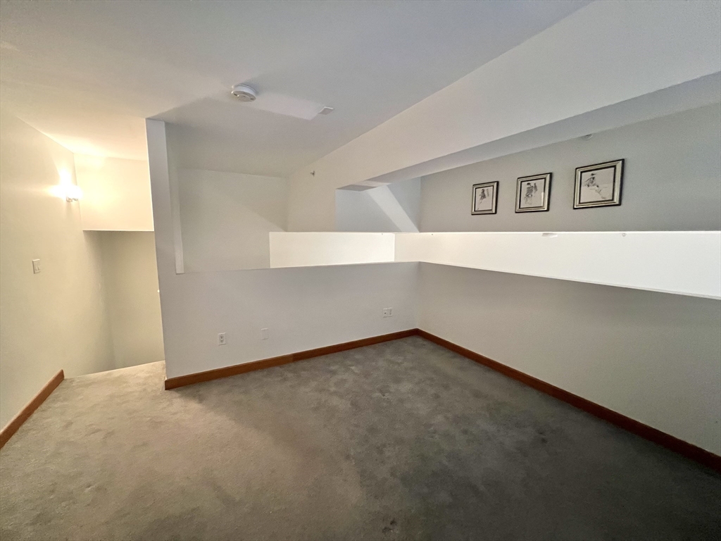290 Pleasant St # 213