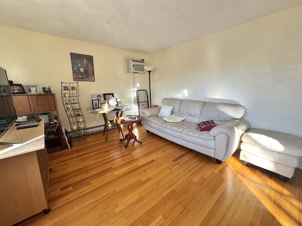 7 Hawthorne St # 7