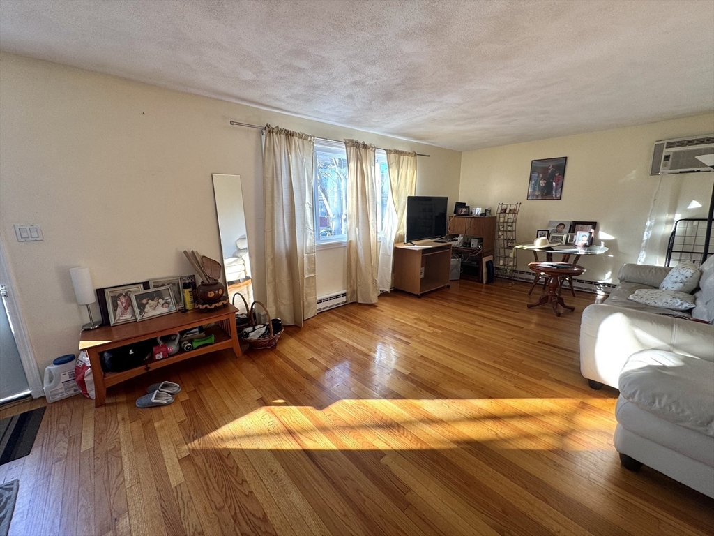 7 Hawthorne St # 7