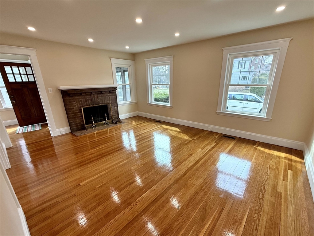 37 Willow St # 1