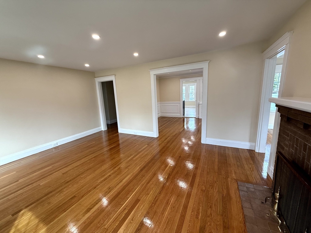 37 Willow St # 1