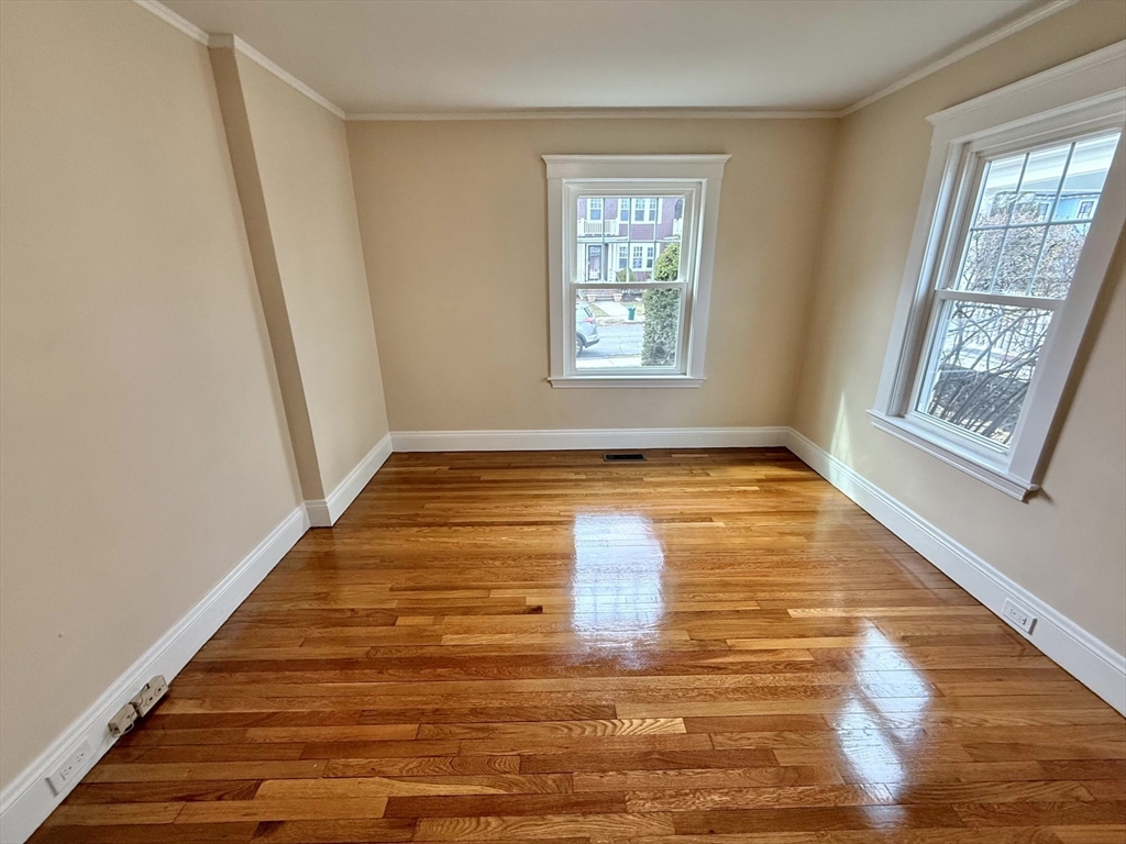 37 Willow St # 1
