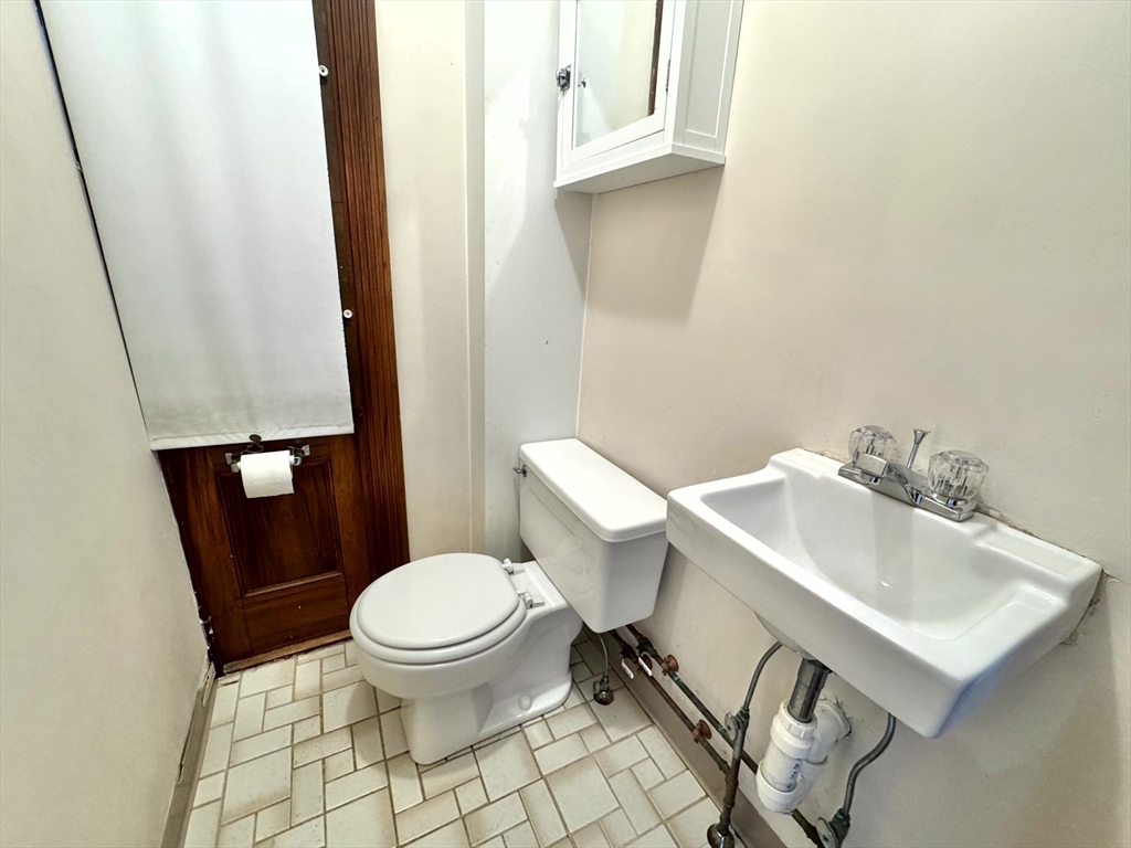 40 Highland Ave # 1