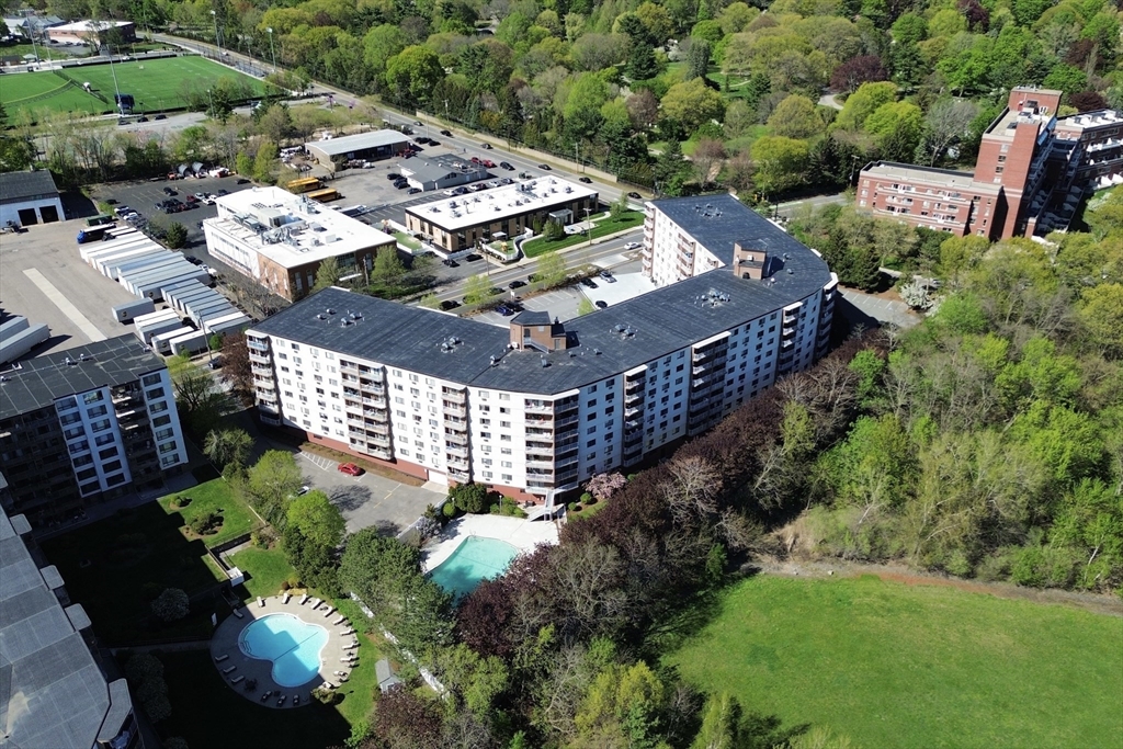 141 Coolidge Ave # 420