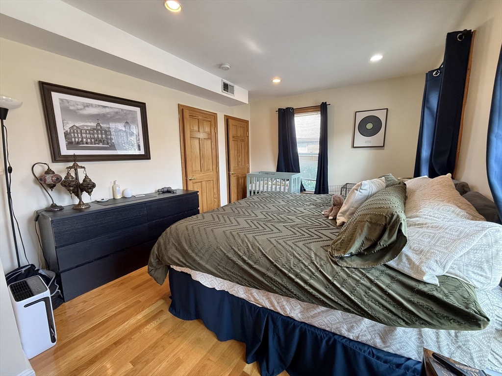 49 Pearl St # 2
