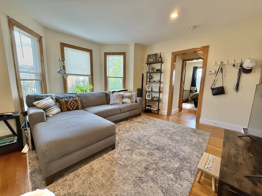 49 Pearl St # 2