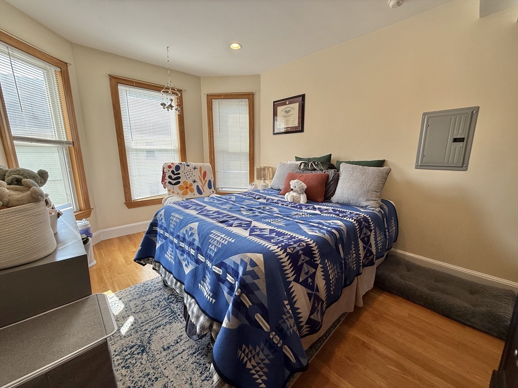 49 Pearl St # 2