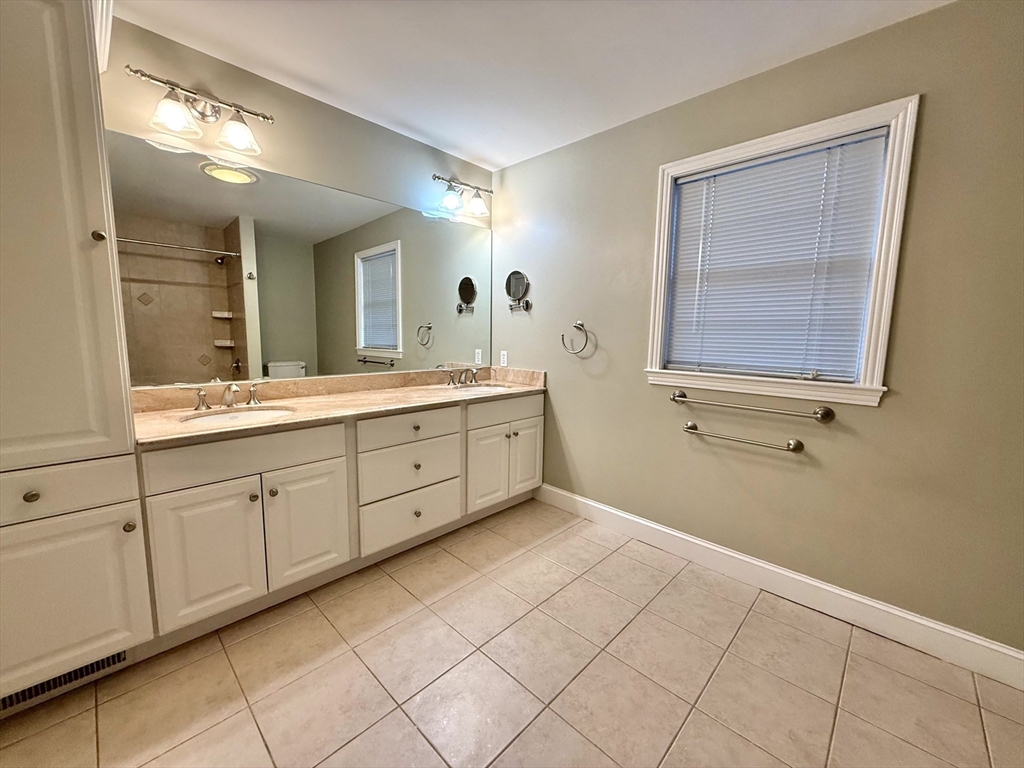 146 Adams St # 2