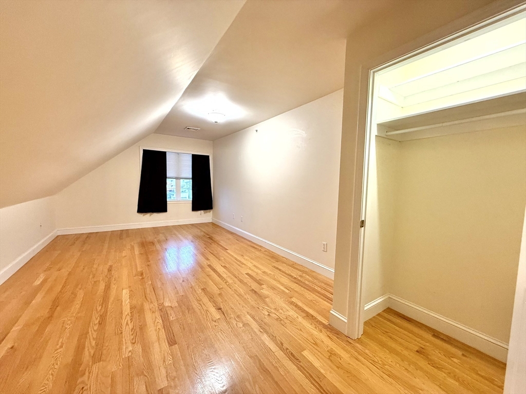 146 Adams St # 2