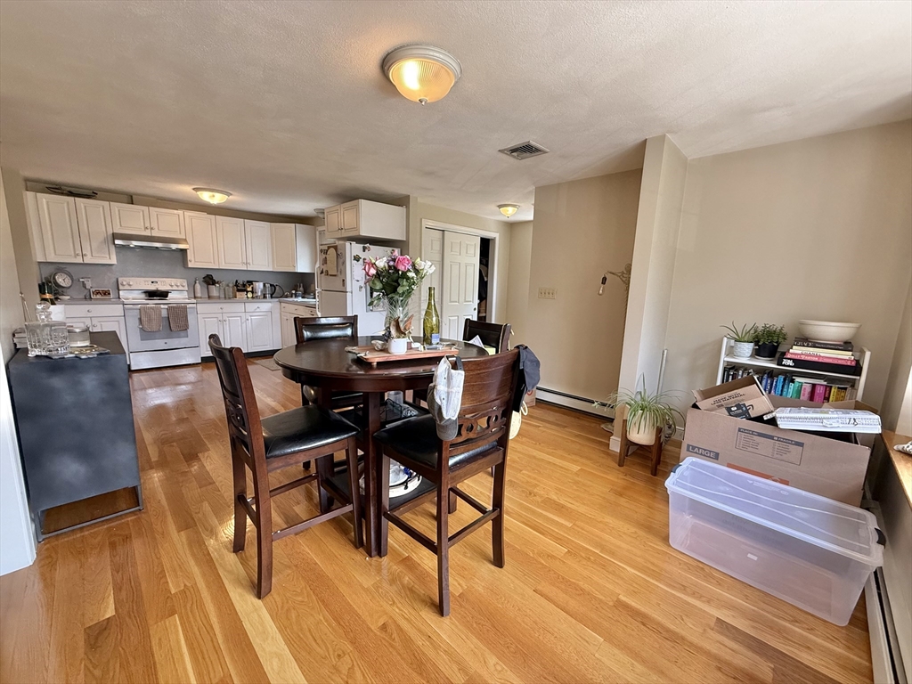 18 Dunstan St # 1