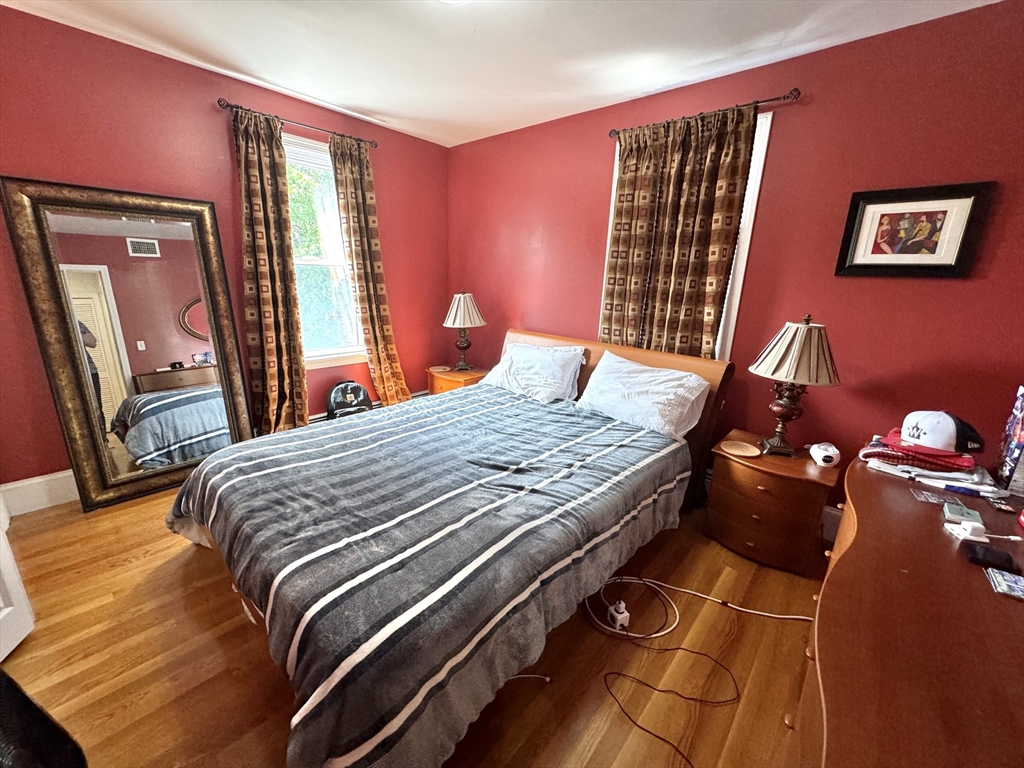24 Madison Ave Unit: 3 FURNISHED