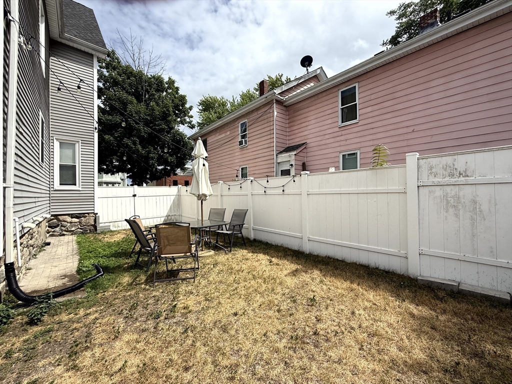 173 Newton St # 4