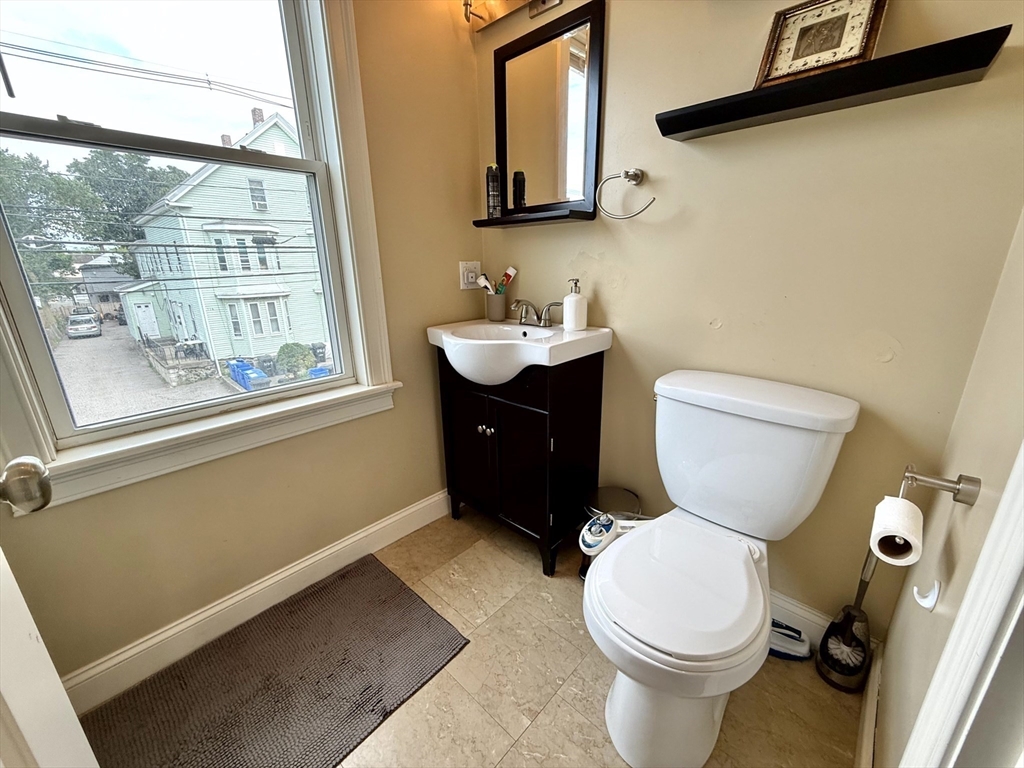 173 Newton St # 4