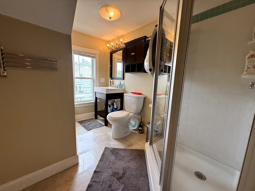 173 Newton St # 4