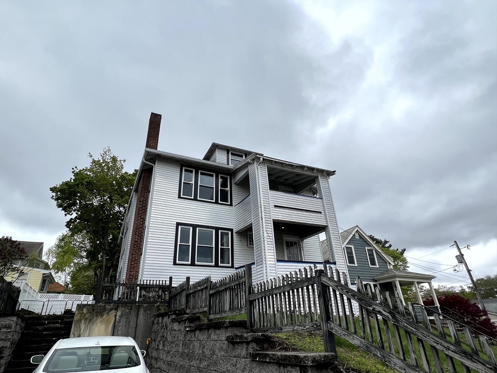 666 Belmont St # 2