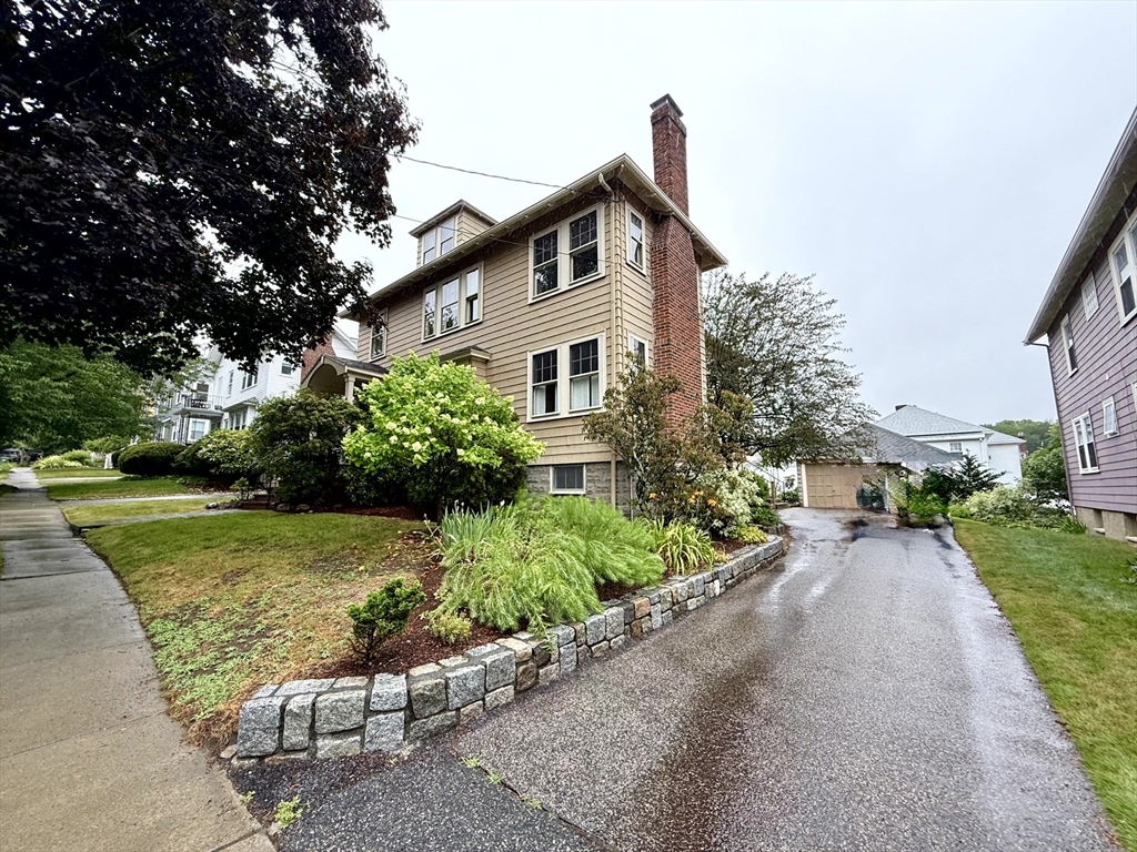 19 Stearns Rd # 1