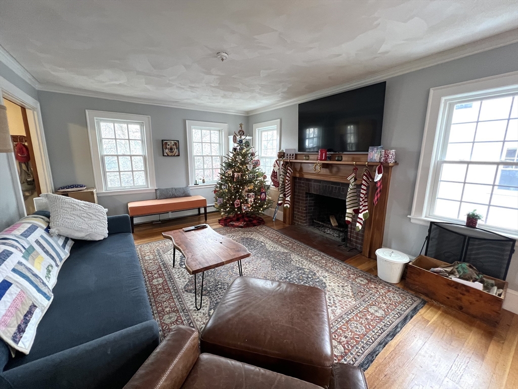 39 Highland Ave # 2