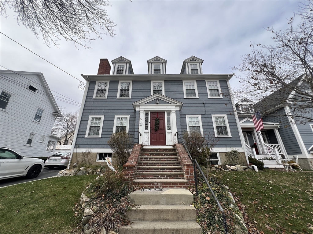 39 Highland Ave # 2