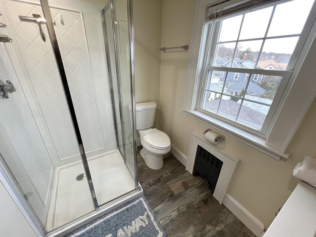 39 Highland Ave # 2