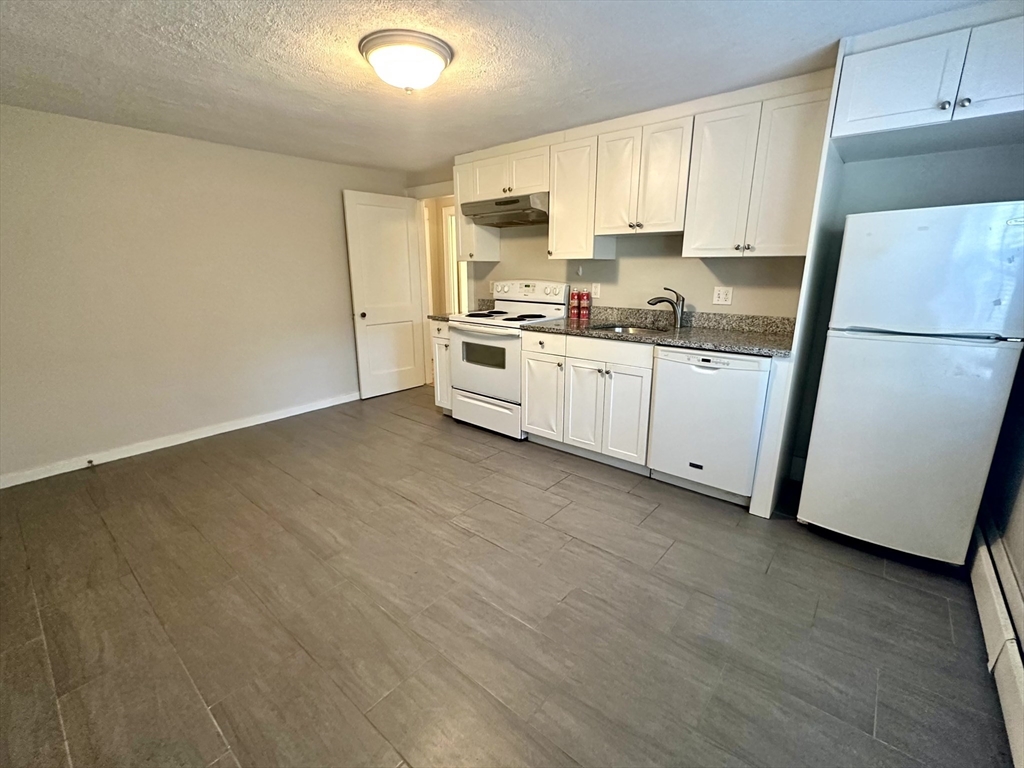 17 Aldrich Rd # A