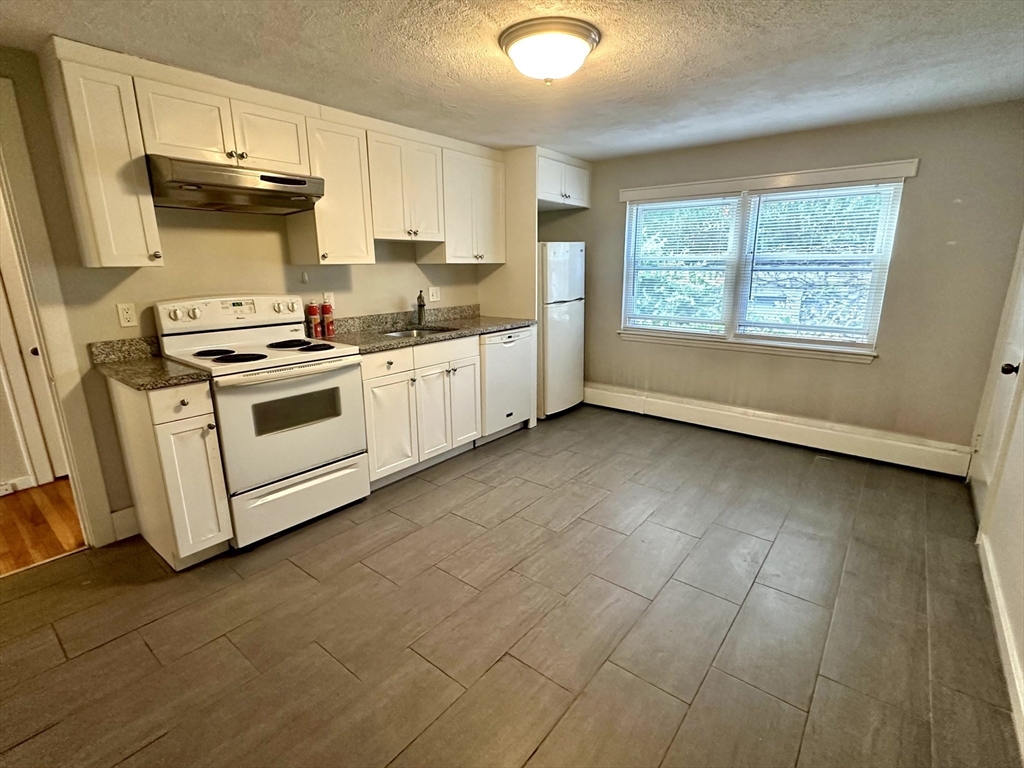 17 Aldrich Rd # A