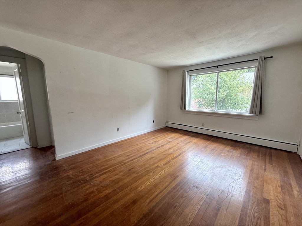 43 Aldrich Rd # B