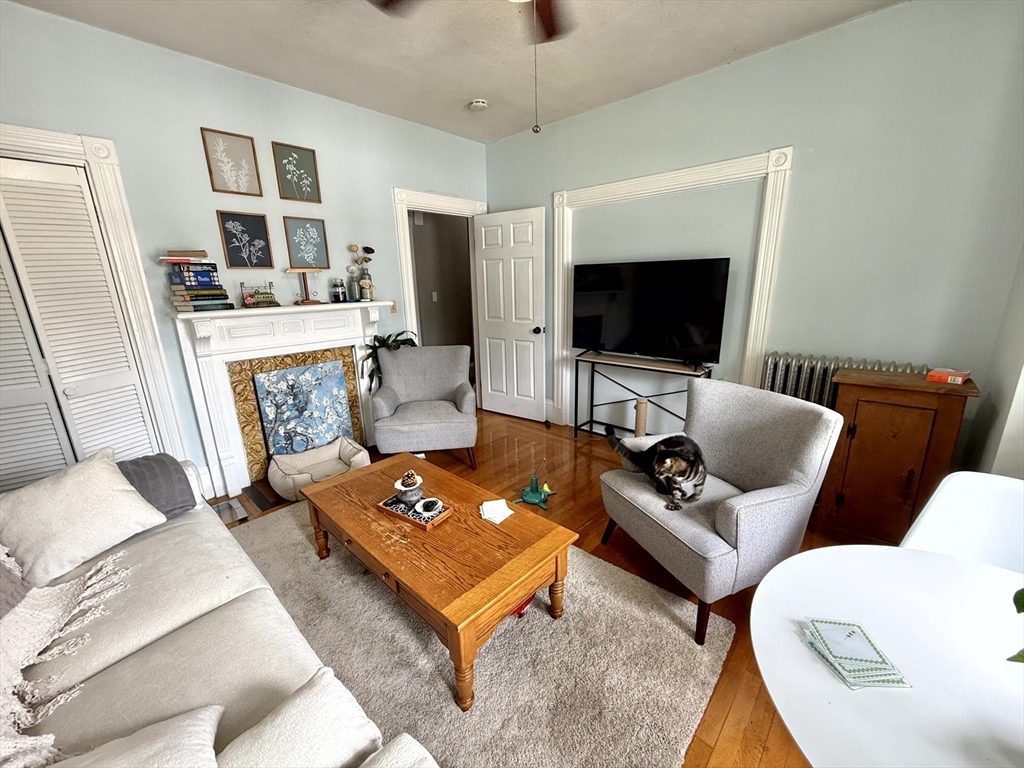 79 Glenwood Rd # 1